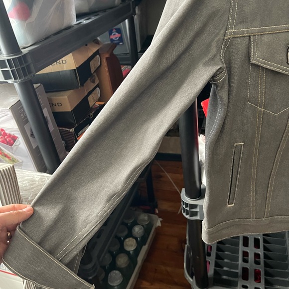 Levis Men's LARGE Jean Jacket Rigid - Picture 2 of 7